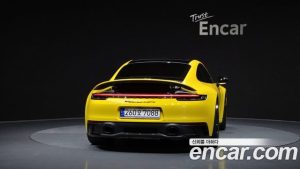 Porsche 911 CARRERA 4 GTS 2023 года из Южной Кореи