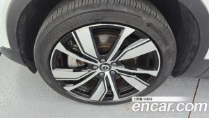 Volvo XC40 Twin ULTIMATE 2022 года из Южной Кореи