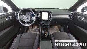 Volvo XC40 Twin ULTIMATE 2022 года из Южной Кореи