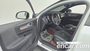 Volvo XC40 Twin ULTIMATE 2022 года из Южной Кореи