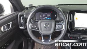 Volvo XC40 Twin ULTIMATE 2022 года из Южной Кореи