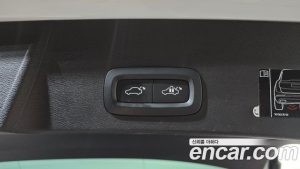 Volvo XC40 Twin ULTIMATE 2022 года из Южной Кореи