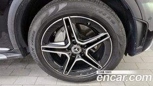 Mercedes-Benz GLC-Class GLC300 4MATIC Coupe 2023 года из Южной Кореи