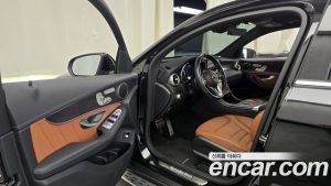 Mercedes-Benz GLC-Class GLC300 4MATIC Coupe 2023 года из Южной Кореи