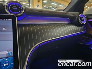 Mercedes-Benz GLC-Class GLC300 4MATIC AMG Line 2025 года из Южной Кореи