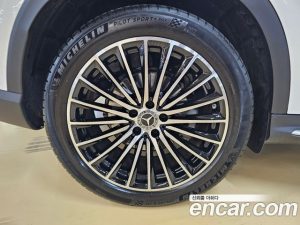 Mercedes-Benz GLC-Class GLC300 4MATIC AMG Line 2025 года из Южной Кореи