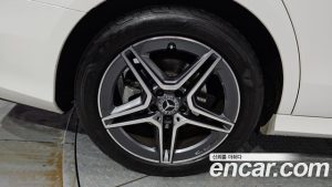 Mercedes-Benz E-Class E250 AMG Line 2023 года из Южной Кореи