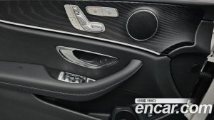 Mercedes-Benz E-Class E250 AMG Line 2023 года из Южной Кореи