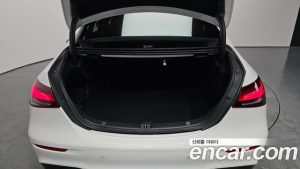 Mercedes-Benz E-Class E250 AMG Line 2023 года из Южной Кореи