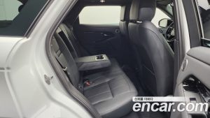 Land Rover Range Rover Evoque P250 Dynamic SE 2024 года из Южной Кореи