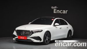 Mercedes-Benz E-Class E300 4MATIC AMG Line 2025 года из Южной Кореи