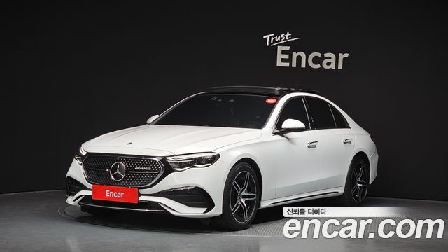 Mercedes-Benz E-Class E300 4MATIC AMG Line 2025 года из Кореи