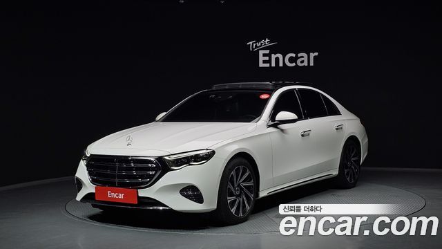Mercedes-Benz E-Class E300 4MATIC Exclusive 2024 года из Кореи