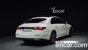 Mercedes-Benz E-Class E300 4MATIC Exclusive 2024 года из Южной Кореи
