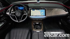 Mercedes-Benz E-Class E300 4MATIC Exclusive 2024 года из Южной Кореи