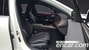 Mercedes-Benz E-Class E300 4MATIC Exclusive 2024 года из Южной Кореи