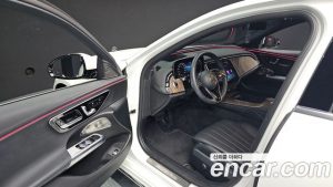 Mercedes-Benz E-Class E300 4MATIC Exclusive 2024 года из Южной Кореи