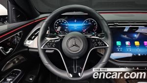 Mercedes-Benz E-Class E300 4MATIC Exclusive 2024 года из Южной Кореи