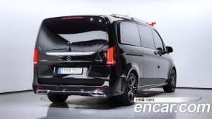 Mercedes-Benz V-Class V300 CDI 2023 года из Южной Кореи