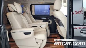 Mercedes-Benz V-Class V300 CDI 2023 года из Южной Кореи