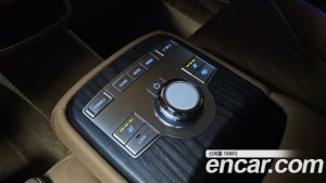 Genesis G80 Бензин 2.5 Turbo AWD 2025 года из Южной Кореи