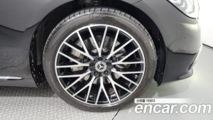 Mercedes-Benz S-Class S580L 4MATIC 2023 года из Южной Кореи