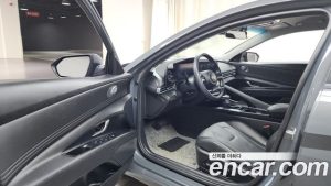 Hyundai AVANTE Inspiration 2024 года из Южной Кореи