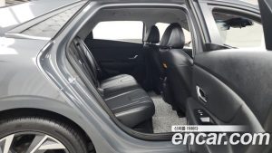 Hyundai AVANTE Inspiration 2024 года из Южной Кореи
