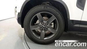 Land Rover Defender 110 P300 X- SE 2023 года из Южной Кореи