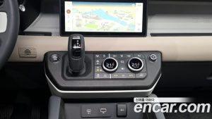 Land Rover Defender 110 P300 X- SE 2023 года из Южной Кореи