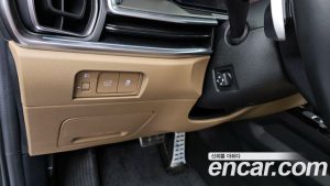 Kia Sorento HEV 1.6 2WD 2024 года из Южной Кореи