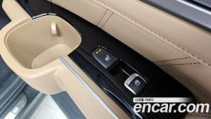 Kia Sorento HEV 1.6 2WD 2024 года из Южной Кореи