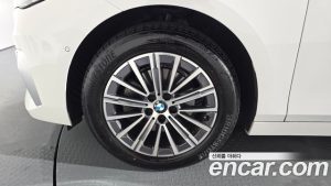 BMW 2-Series 220i Luxury 2023 года из Южной Кореи