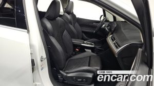 BMW 2-Series 220i Luxury 2023 года из Южной Кореи
