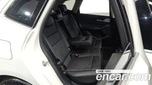 BMW 2-Series 220i Luxury 2023 года из Южной Кореи
