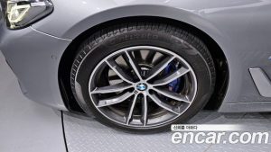 BMW 5-Series 520i M Sport 2023 года из Южной Кореи
