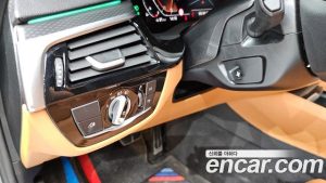 BMW 5-Series 520i M Sport 2023 года из Южной Кореи