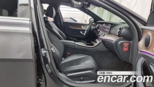 Mercedes-Benz E-Class E250 Exclusive 2023 года из Южной Кореи