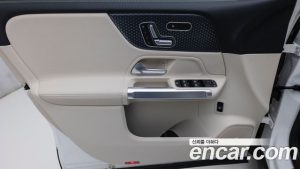 Mercedes-Benz EQB EQB300 4MATIC 2025 года из Южной Кореи