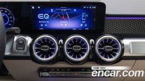 Mercedes-Benz EQB EQB300 4MATIC 2025 года из Южной Кореи