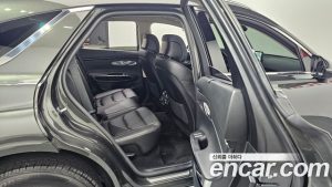 Genesis GV70 2.5T Бензин AWD 2024 года из Южной Кореи