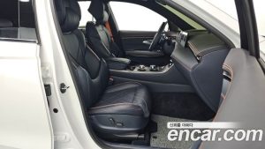 Genesis GV70 2.5T Бензин 2WD 2025 года из Южной Кореи