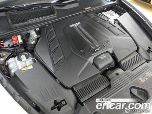 Bentley Bentayga 4.0 V8 2022 года из Южной Кореи