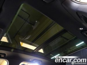 Bentley Bentayga 4.0 V8 2022 года из Южной Кореи