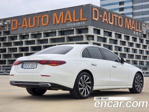 Mercedes-Benz E-Class E300 4MATIC Exclusive 2024 года из Южной Кореи