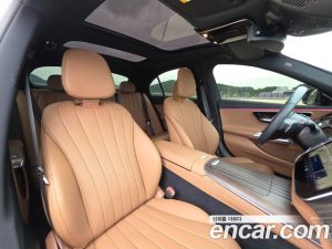 Mercedes-Benz E-Class E300 4MATIC Exclusive 2024 года из Южной Кореи