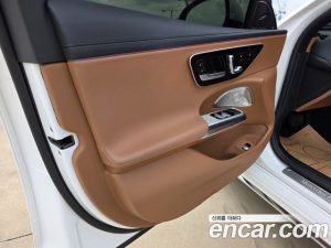 Mercedes-Benz E-Class E300 4MATIC Exclusive 2024 года из Южной Кореи