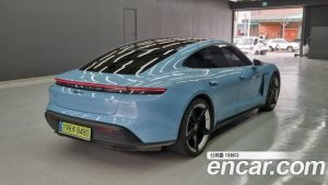 Porsche Taycan Base 2022 года из Южной Кореи