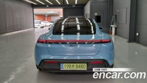 Porsche Taycan Base 2022 года из Южной Кореи