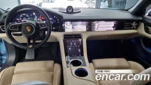 Porsche Taycan Base 2022 года из Южной Кореи